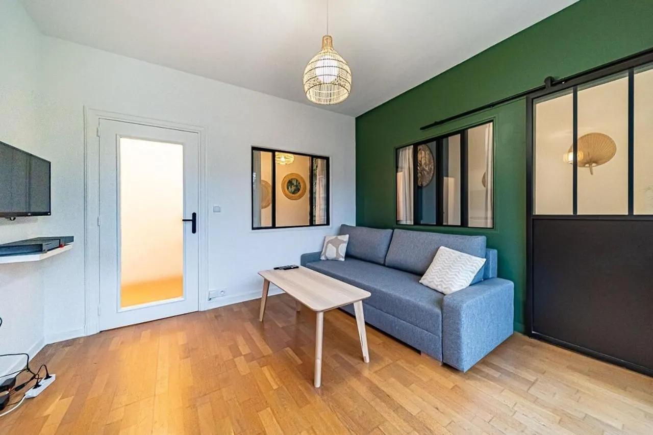 Appartement 6 Pers Avec Balcon-Perrache Bellecour Lyon Apartment